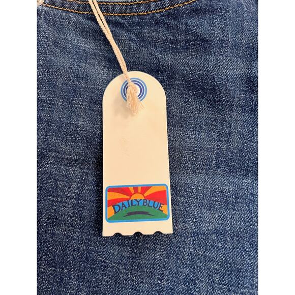 DAILY BLUE Women's Denim Jeans Manya in Med Wash Legacy Sz 30 NWT - Picture 5 of 13